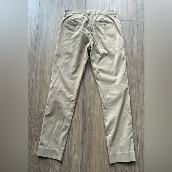 VINCE Cotton Twill Flat Front Griffith Chino Pant in British Khaki Size 32 - Picture 2 of 5